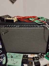 lotto ampli , chitarra , pedali