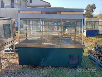 Vetrine freddo o caldo di vario tipo