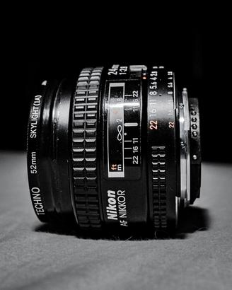 Nikon 24mm f/2.8 AF