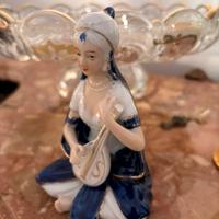 Statuina porcellaana dama