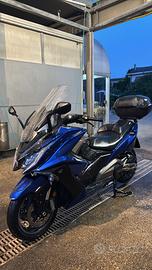 Kymco AK 550