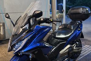 Kymco AK 550