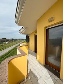 Trilocale 65 mq con veranda e posto auto