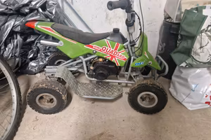 quad da ragazzo a benzina