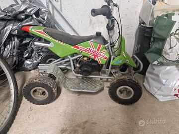 quad da ragazzo a benzina