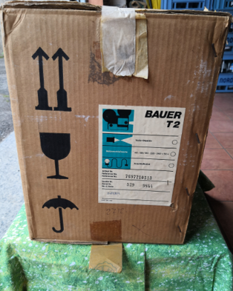 Proiettore Bauer T2