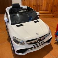 Automobile elettrica per bambini