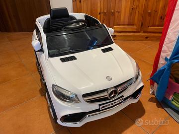 Automobile elettrica per bambini