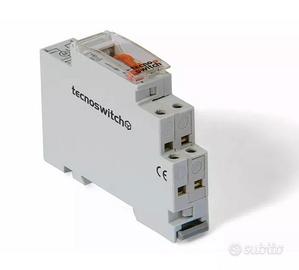 Interruttore orario meccanico giornaliero