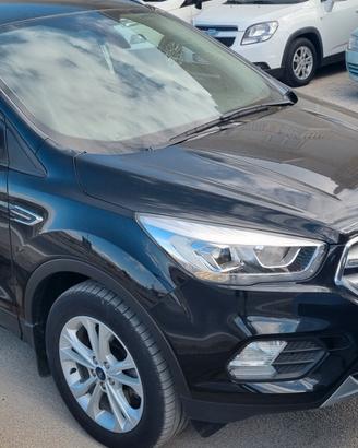 Ford Kuga 1.5 TDCI 120 CV S&S 2WD Titanium