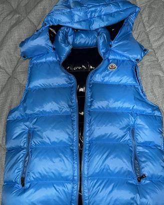 Smanicato moncler