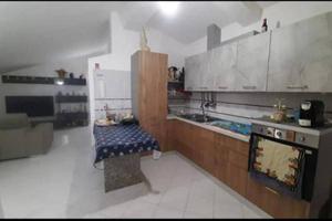 Appartamento di 90 m² con 4 locali e box auto dopp