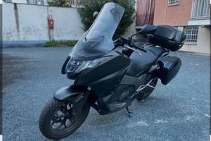 Honda Integra 700