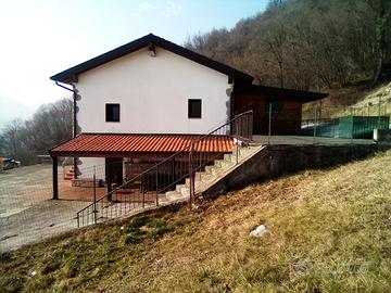 Terreno agricolo e casa