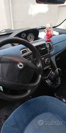 Auto lancia y buone condizioni