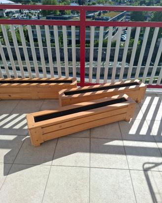 fioriera in legno 