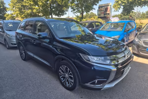 Mitsubishi Outlander 2.2 DI-D 4WD Instyle Plus SDA