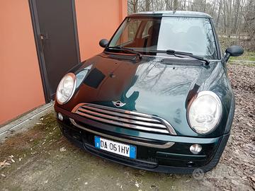 MINI COOPER 1400 DIESEL PERFETTA DI MECCANICA