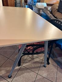 Scrivania ikea