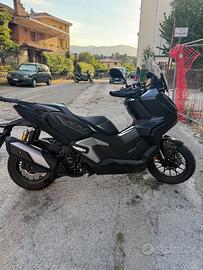 Honda adv 350