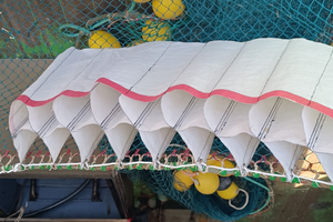 Galleggiante per rete a strascico