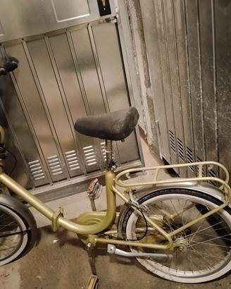 bicicletta tipo Graziella 