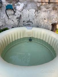 Vasca idromassaggio gonfiabile