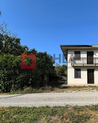 Bifamiliare con 3000 mq di Terreno-RIF. FPSB3