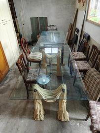 Tavolo in vetro con base antica