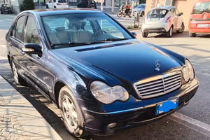 Mercedes C 180 elegance automatica  gpl