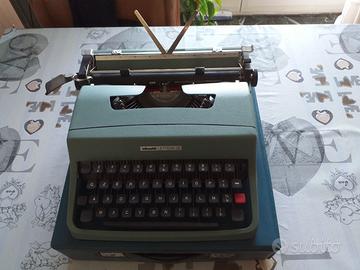 Macchina da scrivere Olivetti Lettera 32