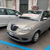 Lancia Ypsilon 1.2 Argento NEOPATENTATI FINANZIABI