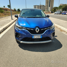 Renault Captur fast track GPL 100 cv