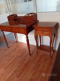 Scrittoio in legno