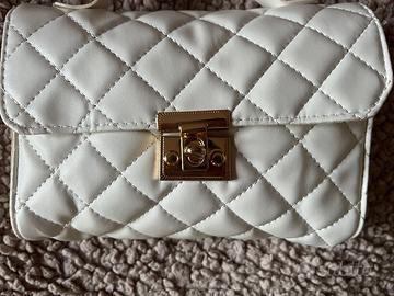 Borsetta bianca nuova, elegante