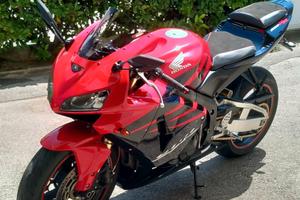Honda cbr rr 600