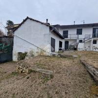 CASA SEMINDIPENDENTE A MONTAFIA
