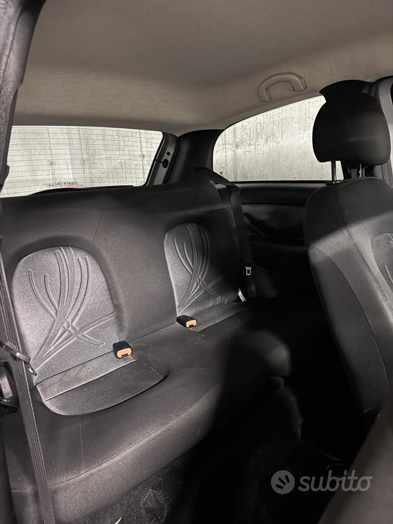 Lancia Ypsilon 2011 photo 5