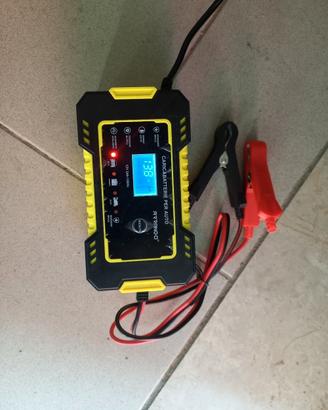 caricatore stabilizzatore batteria auto moto