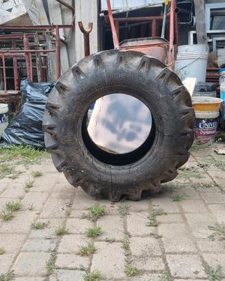 2 pneumatici agricoli 11.5/80 - 15.3