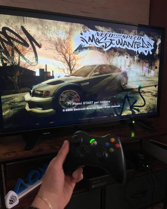 Xbox 360 S - Slim nera con joypad SENZA NEED FOR S