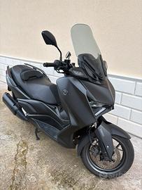 Xmax 300