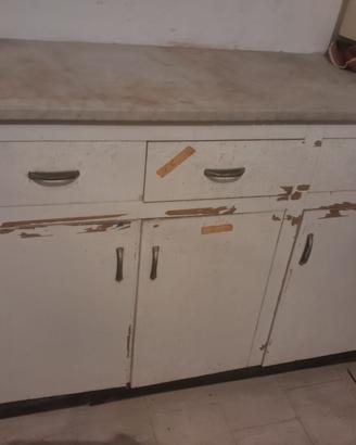 Credenza vintage da cucina in marmo