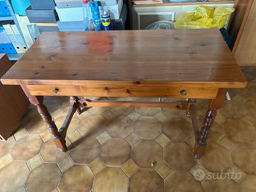 Scrivania retro in legno massello