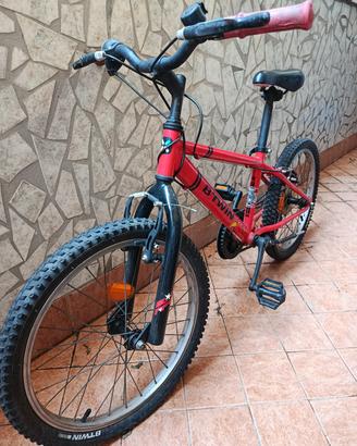 bicicletta b twin 320 racing boy 