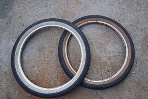 Copertoni ciao piaggio fascia bianca 