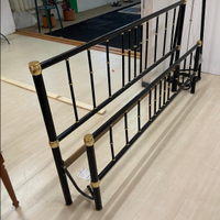 Letto matrimoniale nero in ferro battuto Nuovo