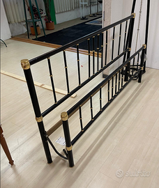 Letto matrimoniale nero in ferro battuto Nuovo