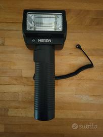 Flash Nissin 2800G