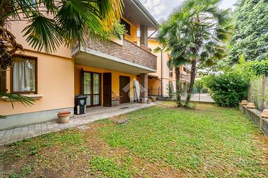 PORZIONE DI BIFAMILIARE A MONTECCHIO EMILIA